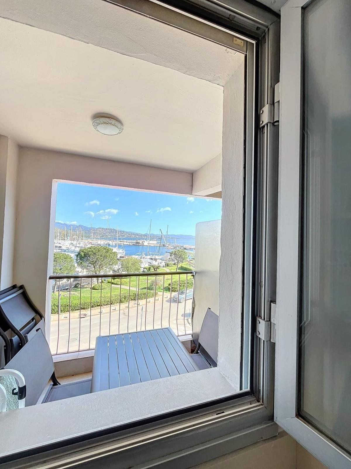 Apartamento Pretty Cocoon With Harbour View Porto Vecchio Exterior foto